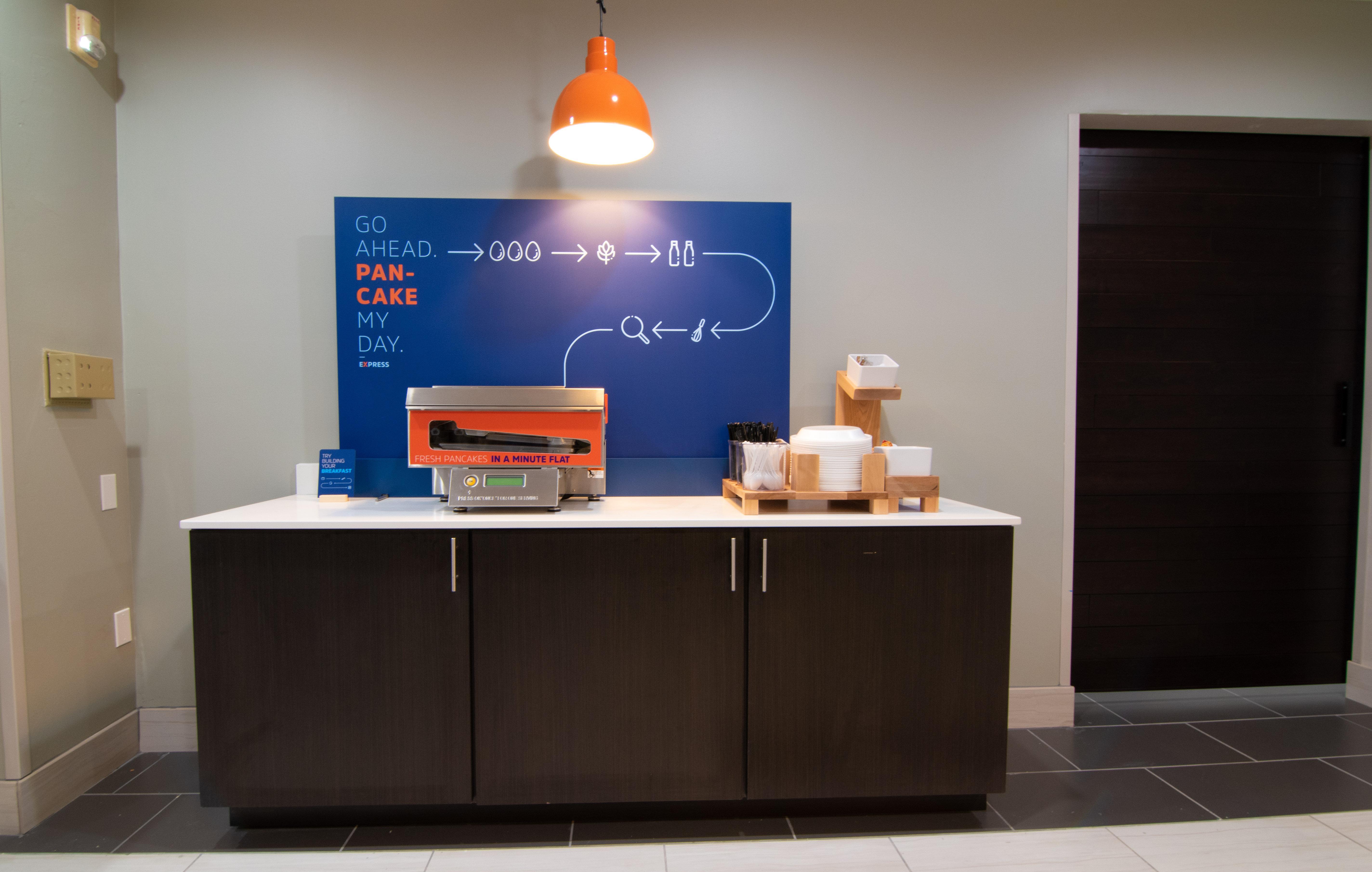 Holiday Inn Express & Suites - Indianapolis Northwest By Ihg Bagian luar foto